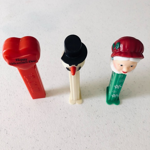 Pez Dispensers Mrs. Claus, Valentine and Snowman - Picture 5 of 6